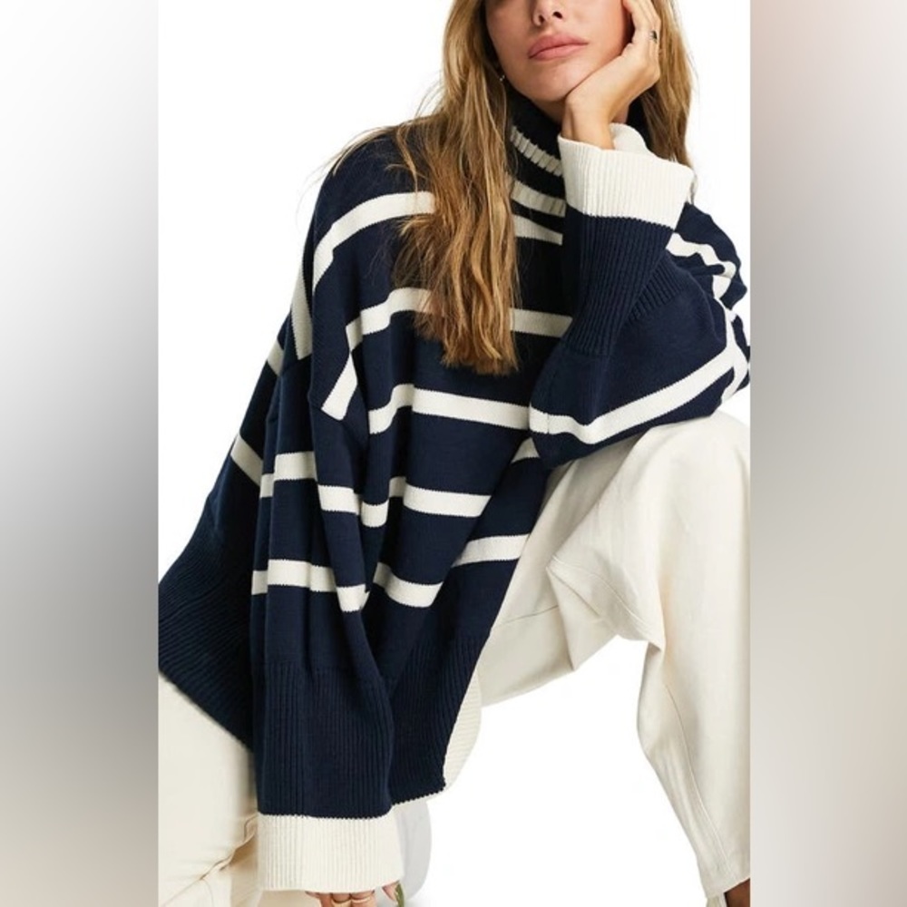 Topshop Oversize Turtleneck (Blue Multi - Size Small)